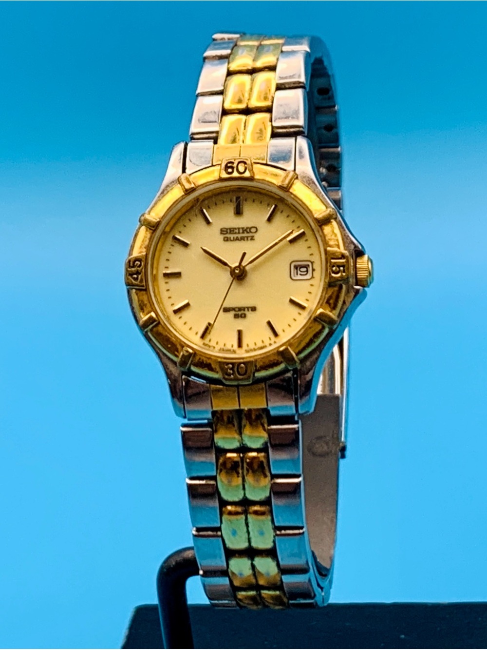 SEIKO Sports 50 7N82-0261 Women’s Vntg Wristwatch Luminous Dial Working New Batt